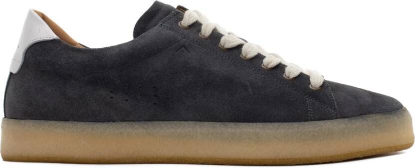 Ambitious Casual Sneaker