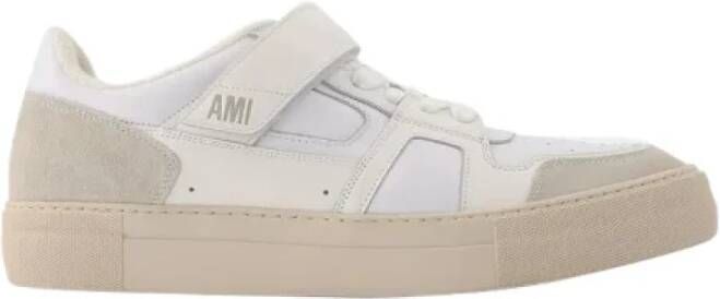 Ami Paris Leather sneakers White Dames