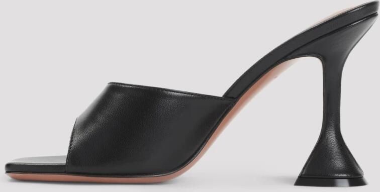 Amina Muaddi Zwarte Leren Sandalen Verhoog Je Stijl