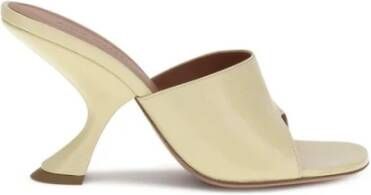 Amina Muaddi Sandalen met geometrische hak en vierkante open neus