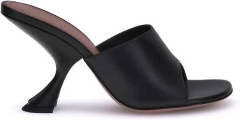 Amina Muaddi Taylor Sandalen