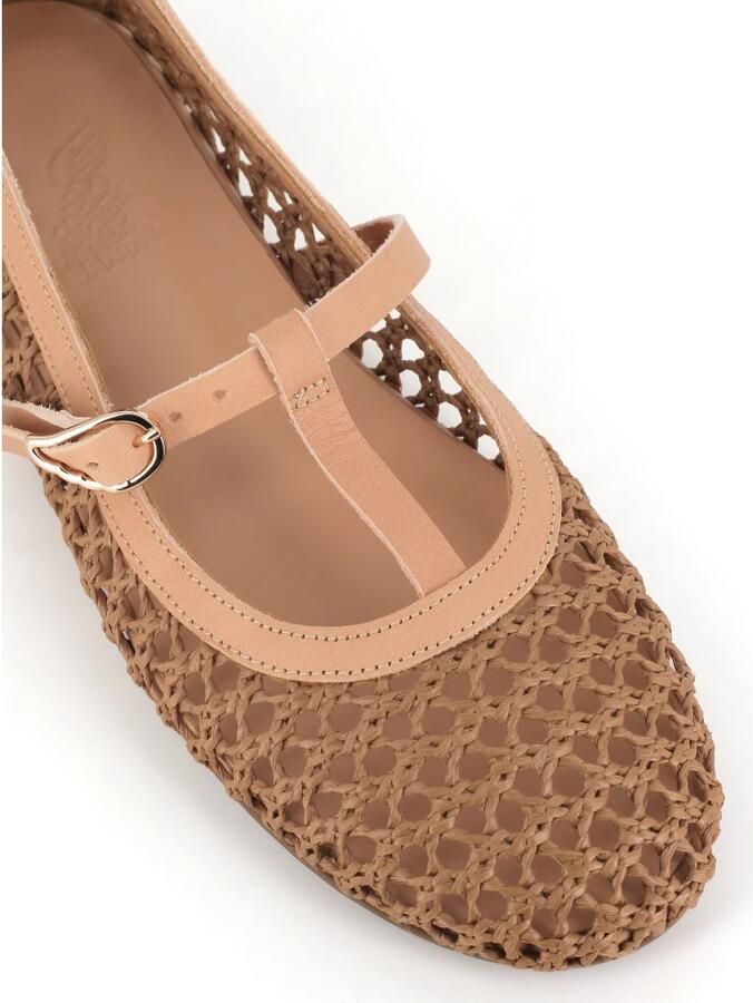 Ancient Greek Sandals Beige Ballerina Sandalen van Raffia en Leer