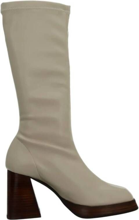 Angel Alarcon Stijlvolle enkellaarsjes in zwart