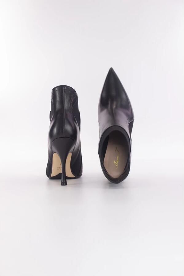 Anna F. Heeled Boots