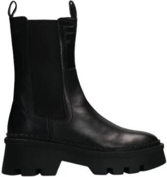 Apepazza Zwarte Leren Chelsea Boots Nella Model