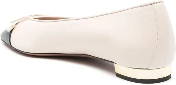 Aquazzura Elegante Boogdetail Leren Schoenen