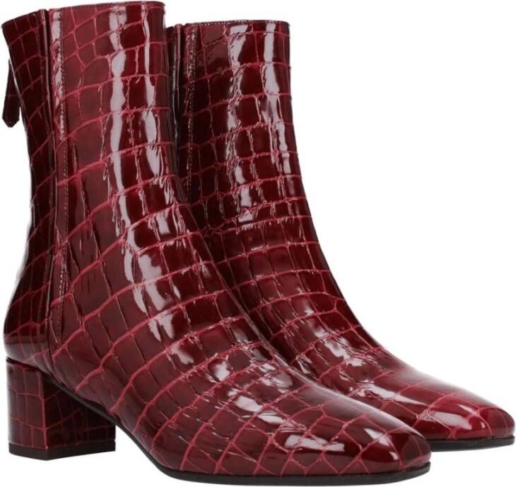 Aquazzura Rode Krokodillenprint Enkellaarzen met Ritssluiting