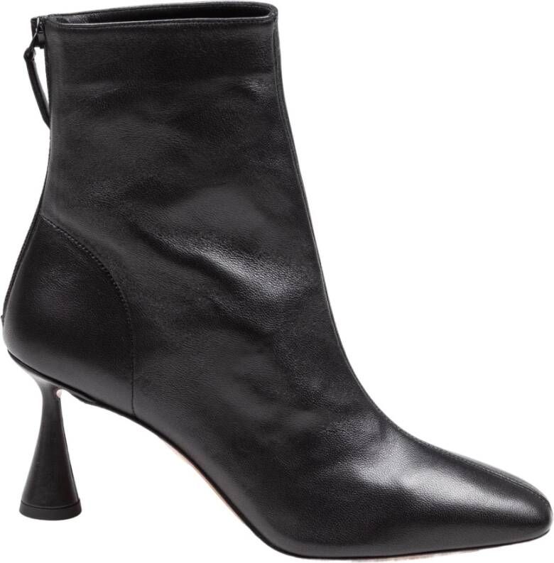 Aquazzura Zwarte enkellaarsjes met puntige neus