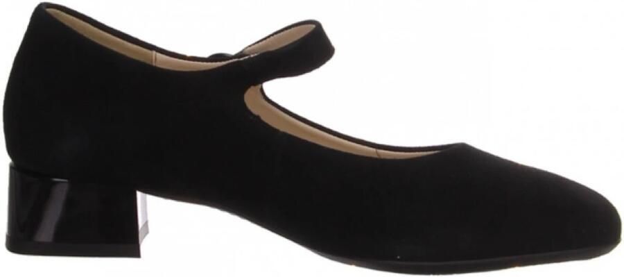 Ara Pumps