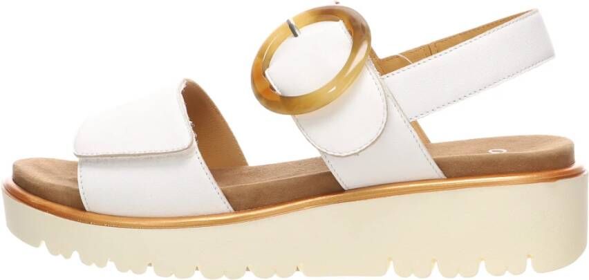 ara Flat Sandals