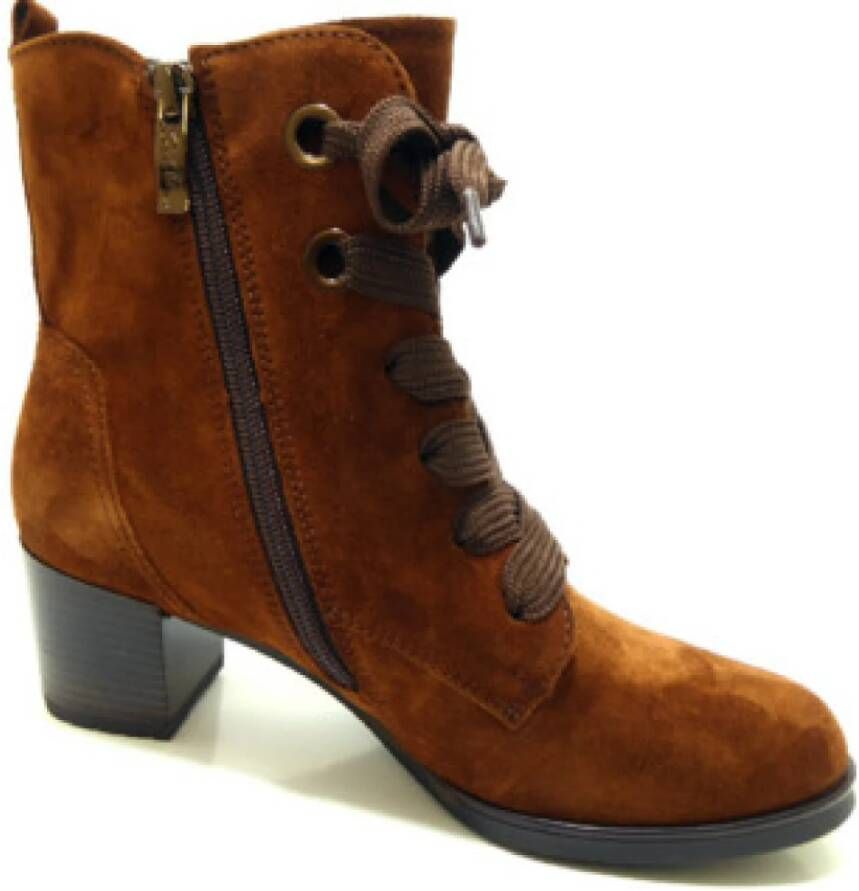 ara Velours Veterschoenen in noten