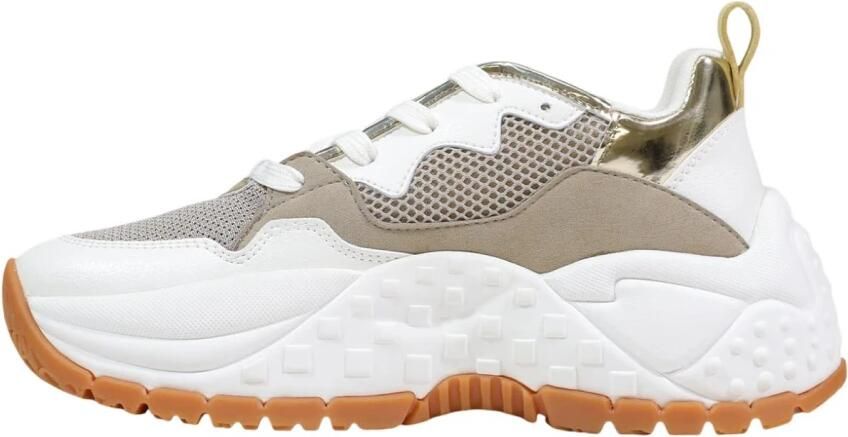 Ar i Exchange Sneakers