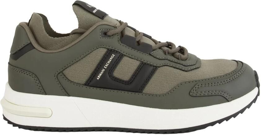 Ar i Exchange Sneakers met contrasterende details