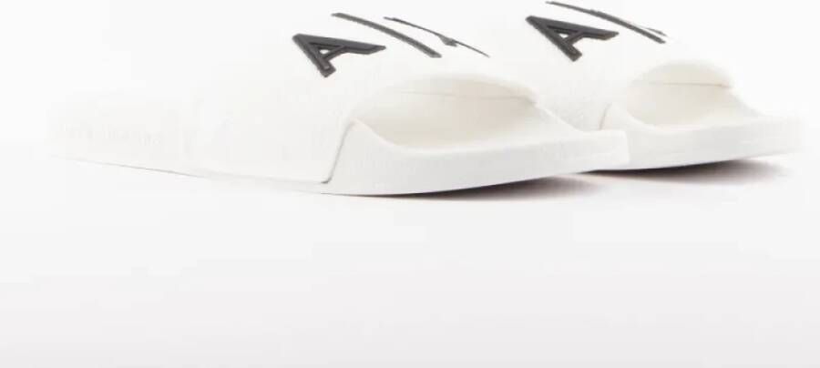 Armani Exchange Moderne en praktische witte zomerslippers