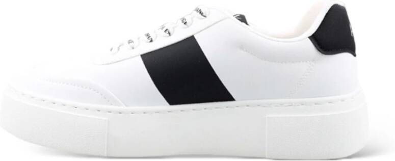 Armani Exchange Witte Basic en Elegante Damessneakers Wit Dames