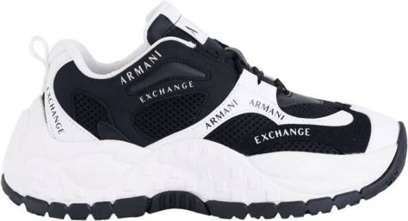 Armani Exchange Zwart en witte sneakers Multicolor Dames
