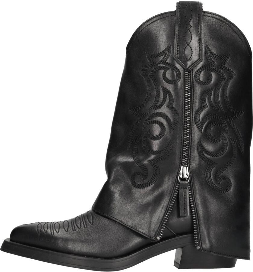 ASH Leslie Cowboylaars