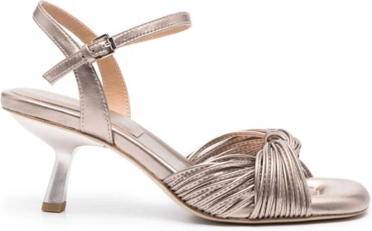 ASH Beige Sandalen met Enkelband