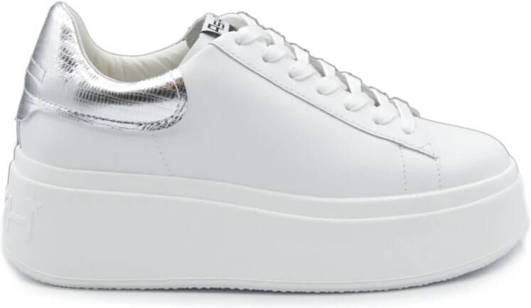 Ash Witte leren damessneakers met zilveren hiel detail White Dames