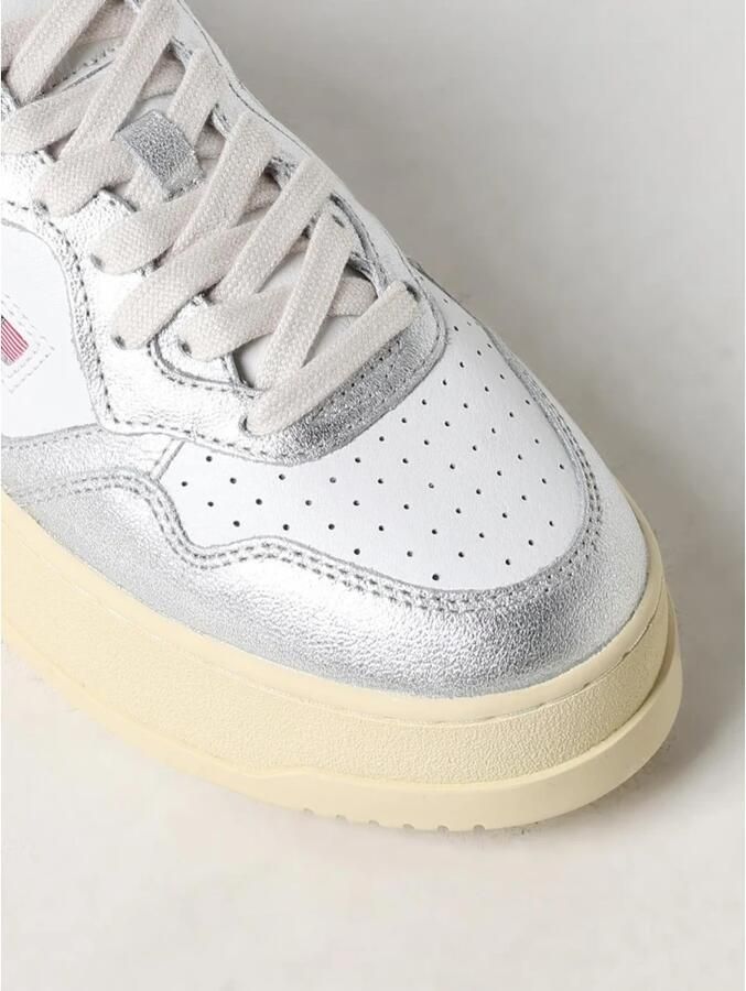 Autry Metallic Finish Sneakers met Kleurblok Ontwerp