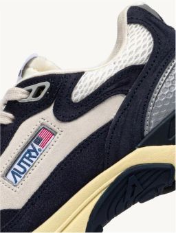 Autry Blauwe Sneakers met Reelwind Sluiting