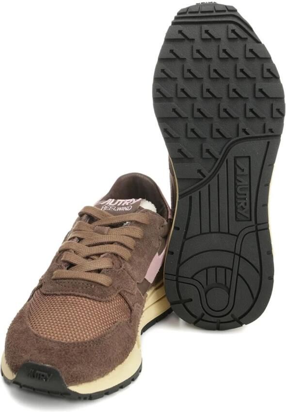 Autry Bruine Sneakers met Platte Rubberen Zool