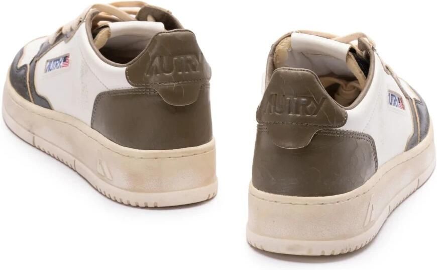 Autry Lage Top Veterschoenen in twee kleuren