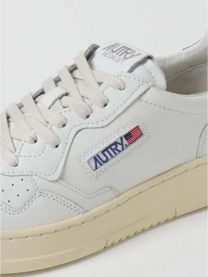 Autry Stijlvolle Sneakers voor Mannen en Vrouwen White Heren