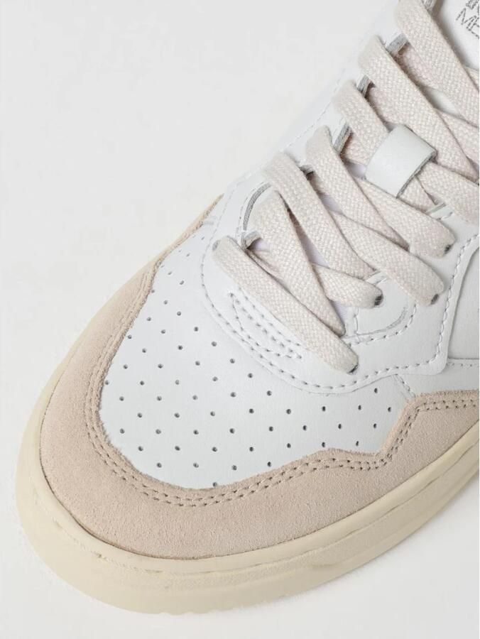 Autry Witte Gouden Sneakers met Geperforeerde Details White Dames