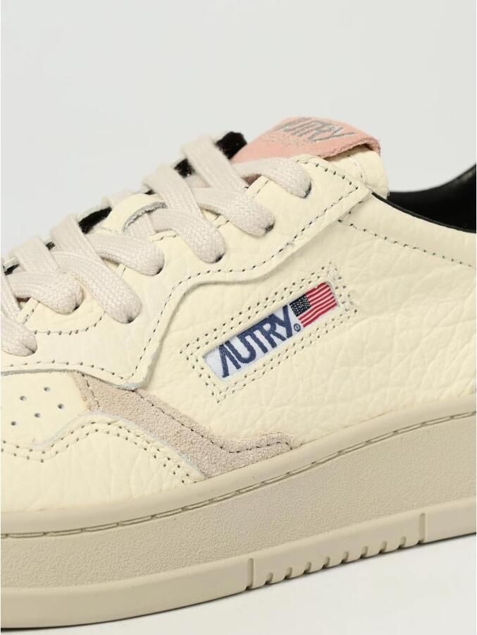 Autry Low-Top Sneakers Medalist Low Leather Sneakers in wit