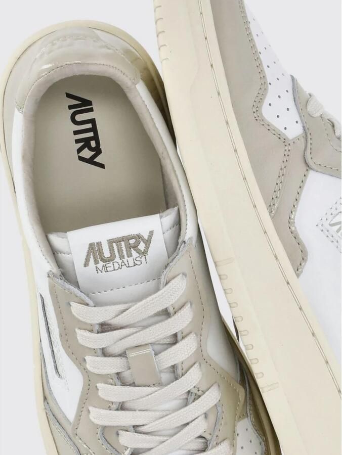 Autry Low-Top Sneakers Low-Top Sneakers Combining Smooth And Patent Leath in grijs