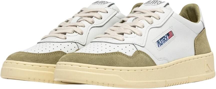 Autry Aulmft06 Medalist Low Sneakers