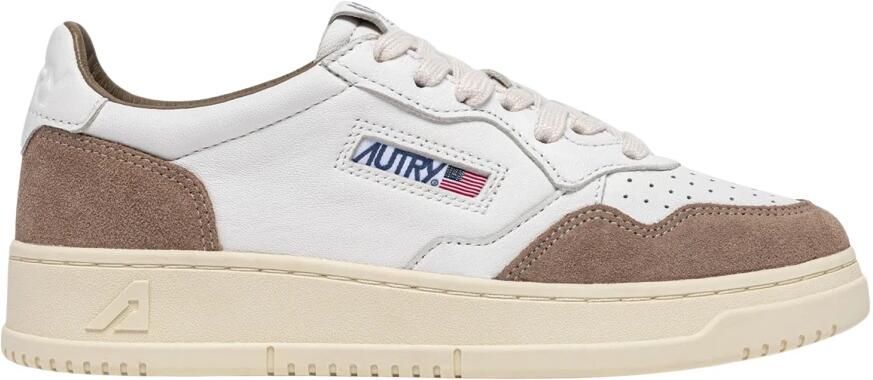 Autry Medalist Low Leather Sneakers