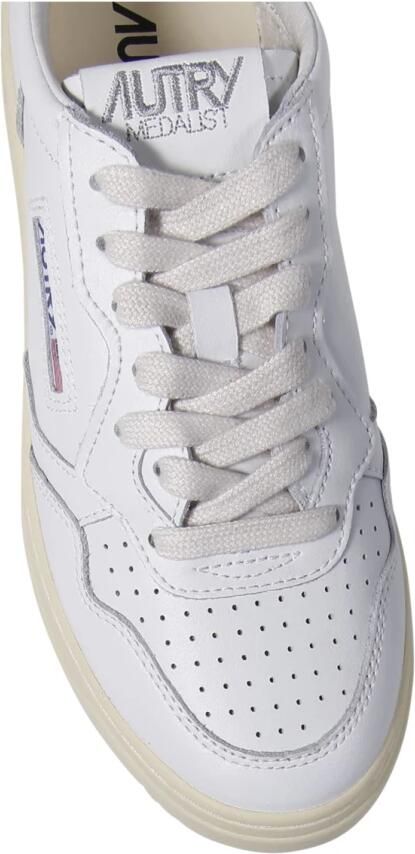 Autry Low-Top Sneakers Medalist Low Wom Sneaker in wit