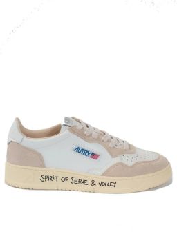 Autry Witte leren sneakers met geperforeerde neus Multicolor Heren