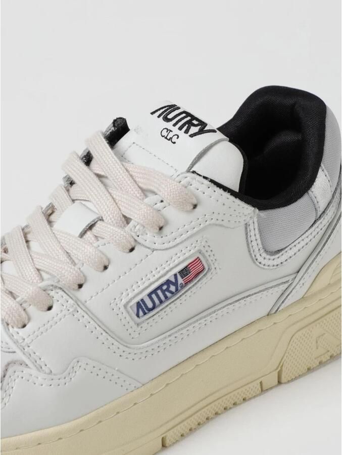 Autry Low-Top Sneakers Minimalist White Calfskin Sneakers With Silver Acc in wit