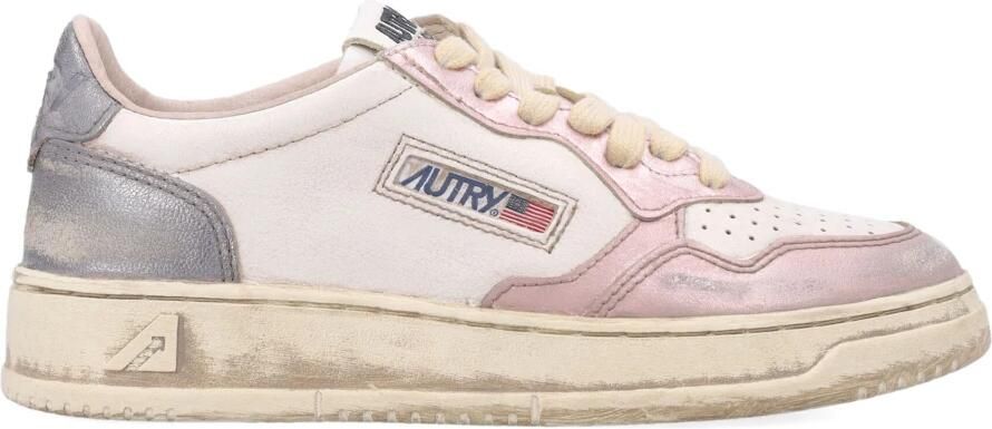 Autry Medalist Low Super Vintage Sneakers