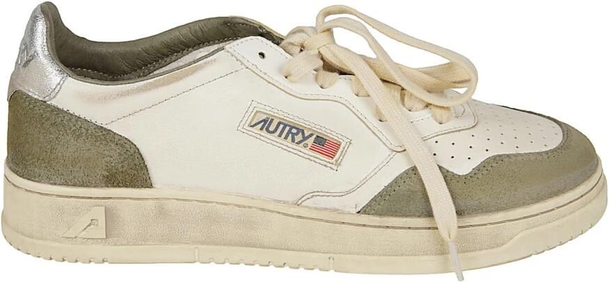 Autry Medalist Low Super Vintage Sneakers