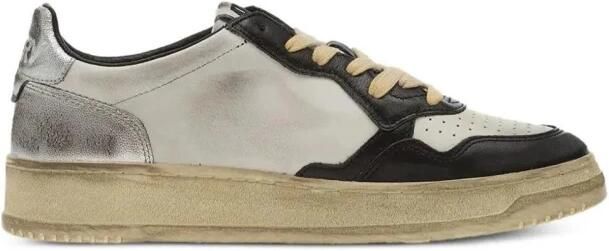 Autry Medalist Low Super Vintage Sneakers