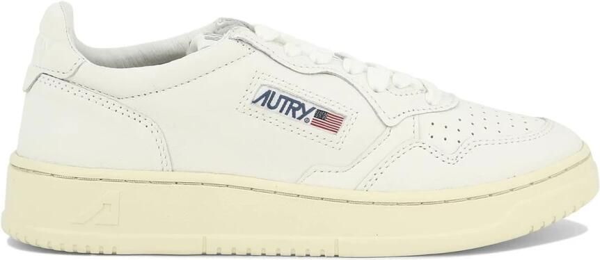 Autry Medalist Low Top Sneakers