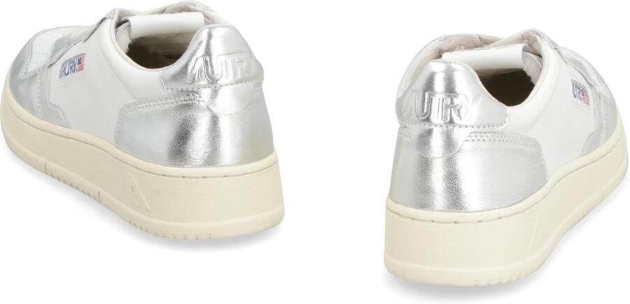 Autry Witte Leren Sneakers met Zilveren Details White Dames