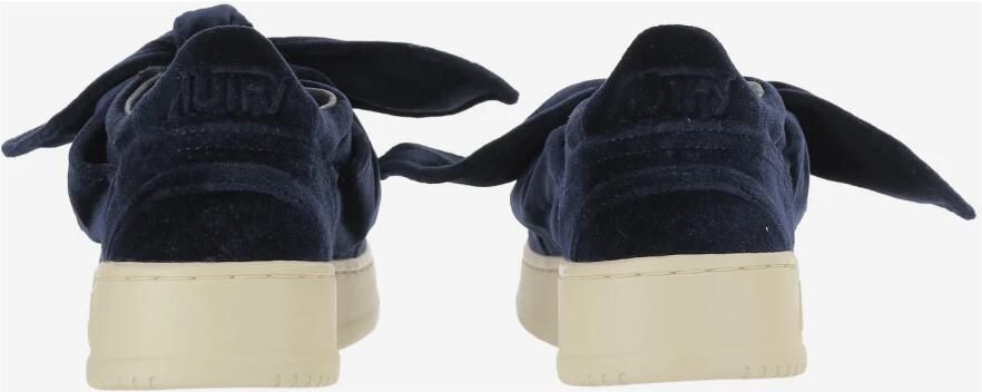 Autry Medalist Low Velvet Bow Sneakers