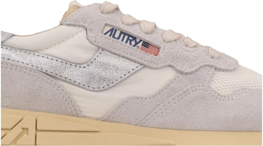 Autry Witte Zilveren Sneakers Lichtgewicht Hardloopschoenen