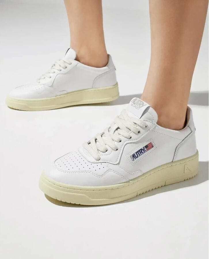 Autry Stijlvolle Sneakers voor Dagelijks Gebruik Beige