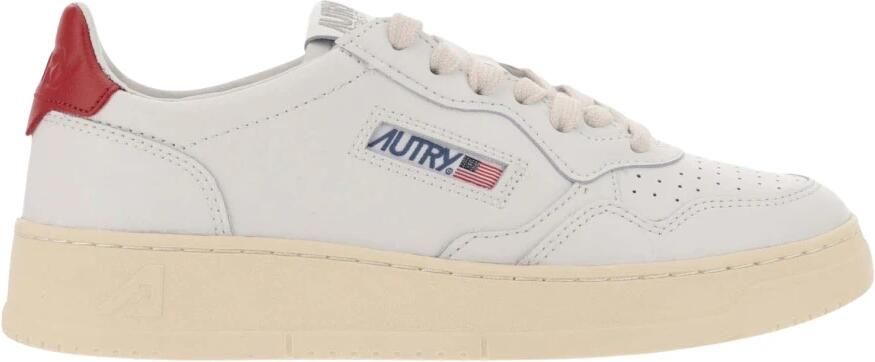 Autry Low-Top Sneakers "Medalist" Low-Top Sneakers White in wit