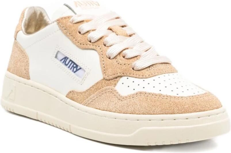 Autry Vintage Medalist Low Sneakers Wit Zand