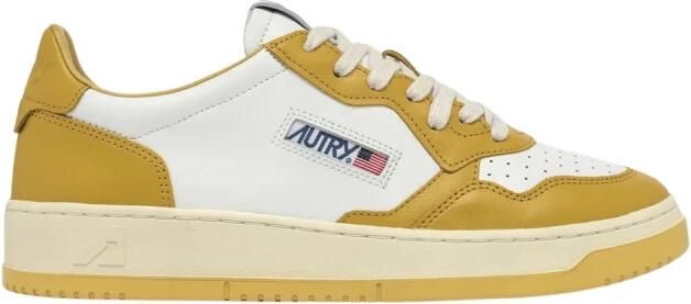Autry Witte Leren Sneakers met Honingkleurige Inzetstukken