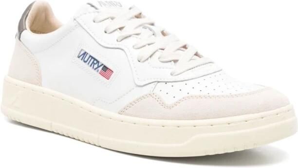Autry Witte Sneakers Laag-Top Design Comfortabele Pasvorm