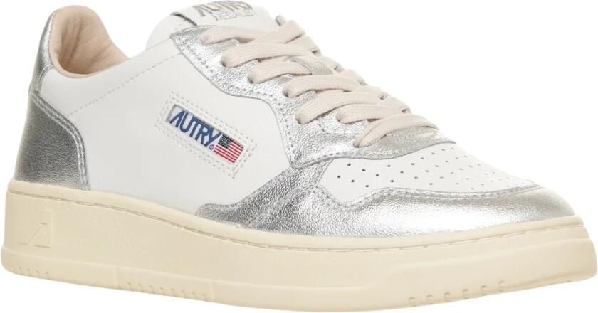 Autry Zilveren Sneakers Vintage Stijl Comfortabele Grip