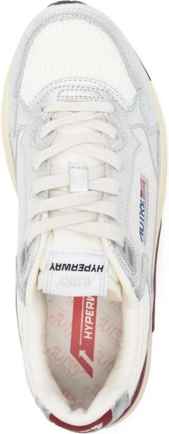 Autry Zilveren Sneakers met Reelwind Sluiting